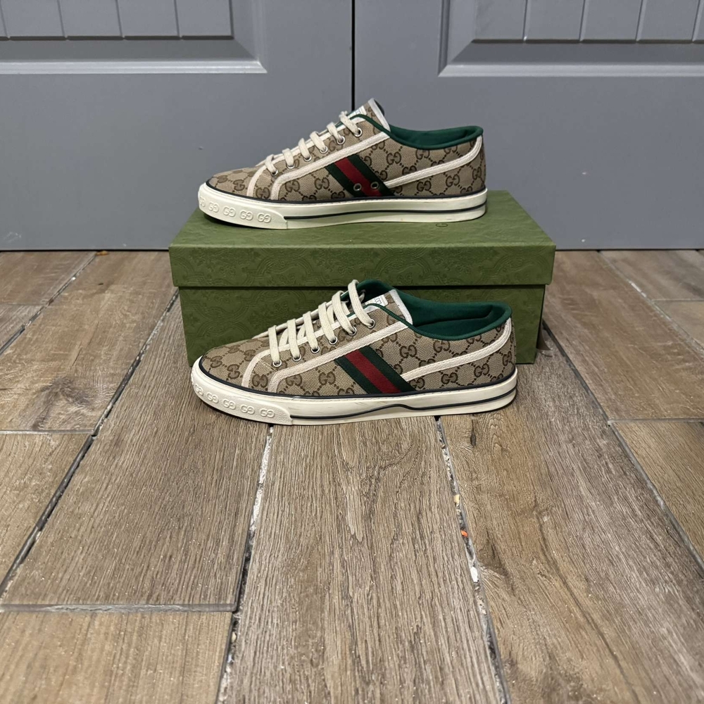 Gucci Men's Beige and Green Sneakers